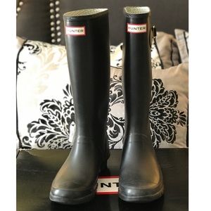 Huntress Rain Boots Size 8